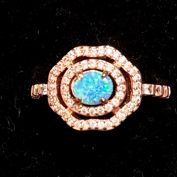 💙 Rose Gold Blue Fire Opal Bomb Party Ring - Picture 7 of 8